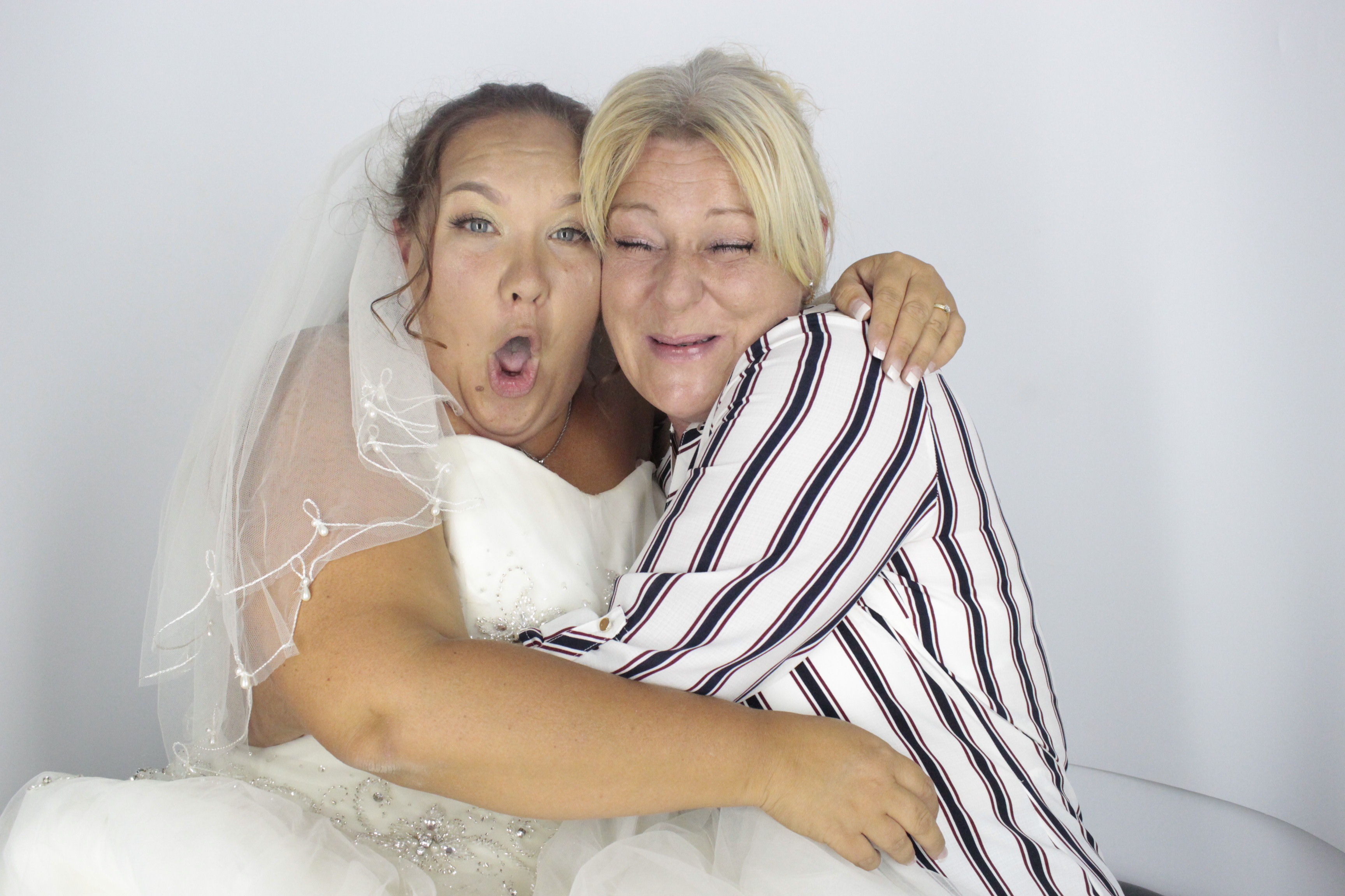  Heather & Daniel's Wedding | View more photos from the event at gallery.myphotoboothexperience.co.uk/u/MyPhotoBoothExperienceLtd/Heather-Daniels-Wedding